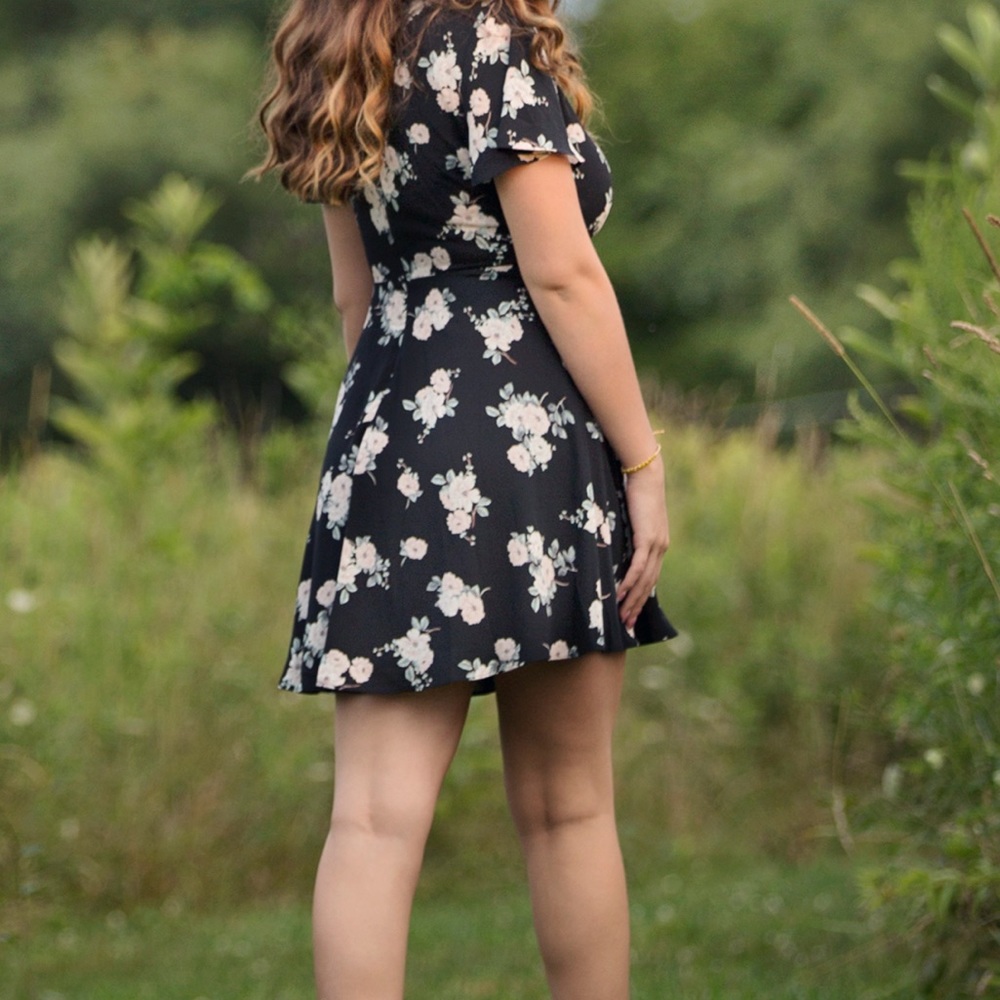 flowy floral express dress - Picture 5 of 7